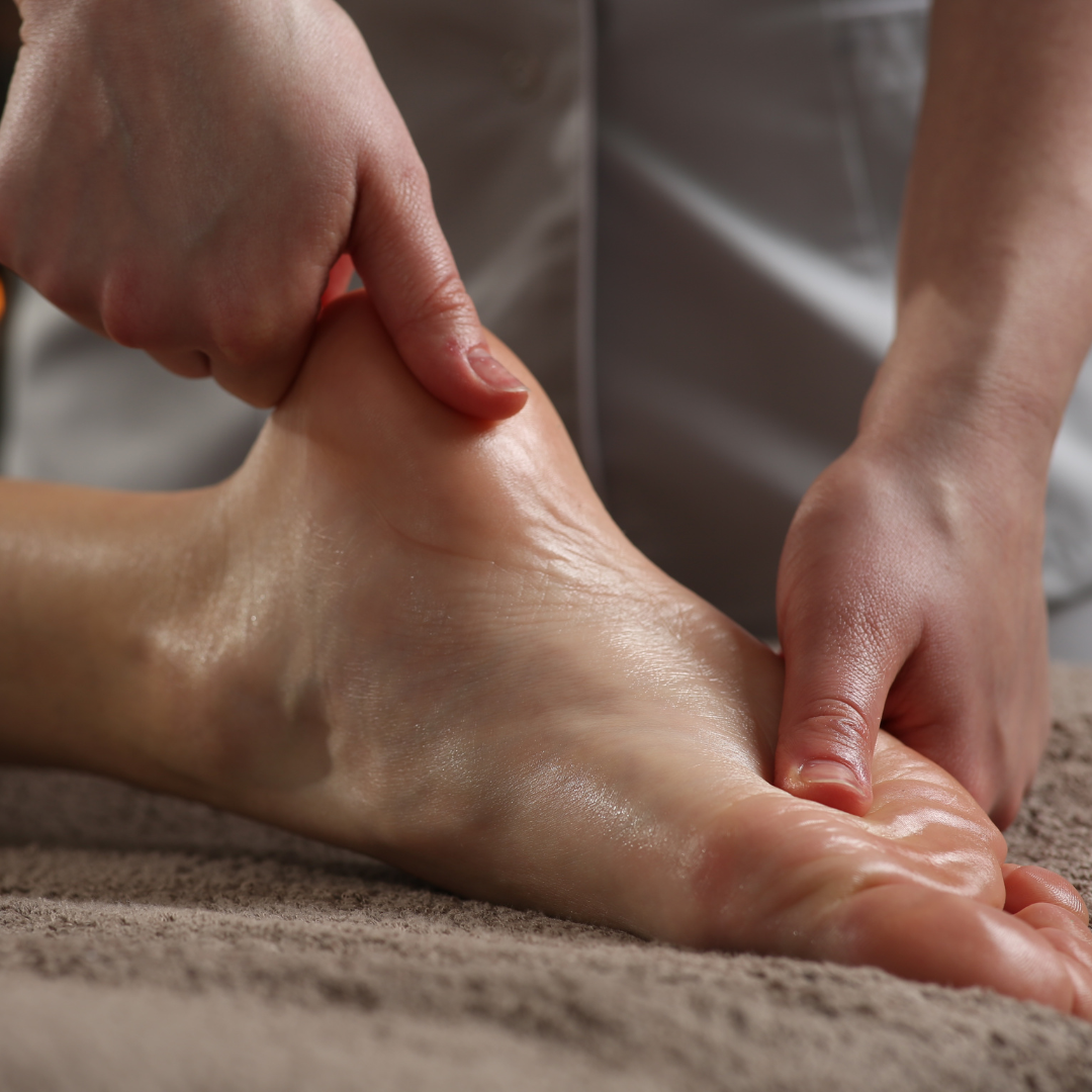 Réflexologie plantaire pour les sportifs : Améliorer la récupération et les performances